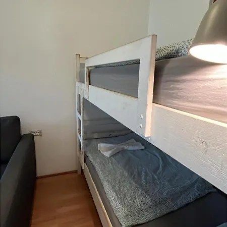 Simpl - Fully Renovated In 2026 Hostel
